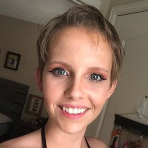 Meet your Posher, Cori